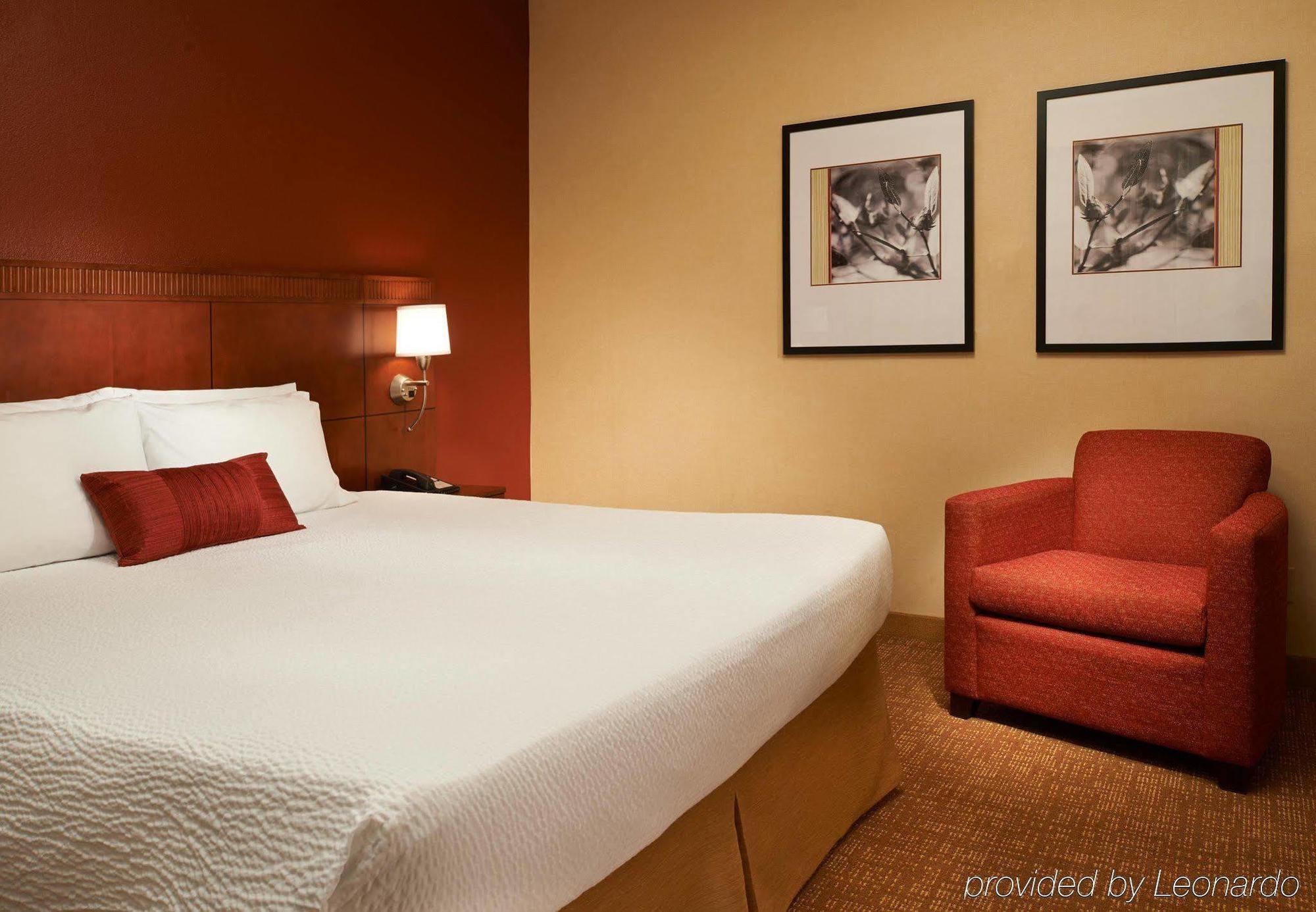 คอร์ทยาร์ด อินเดียนาโพลิส แคสเซิลตัน Hotel ห้อง รูปภาพ